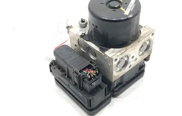Volvo V60 ABS Pump P31329137