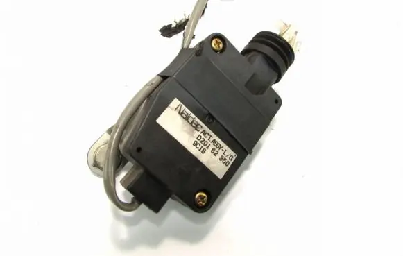 Mazda Demio Central locking motor D20162350