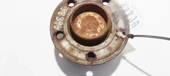 Volvo S80 Rear wheel hub