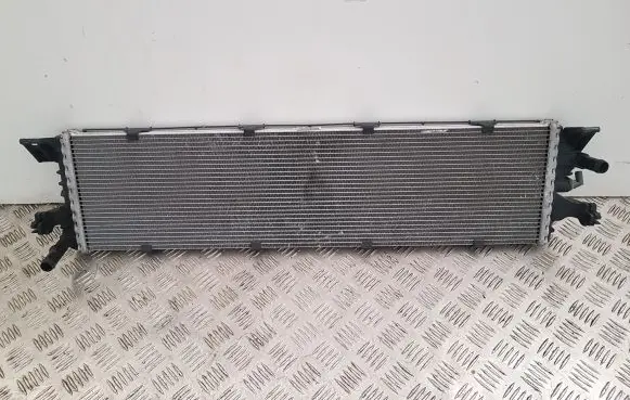 Ford Focus Intercooler radiator JX618D048BD
