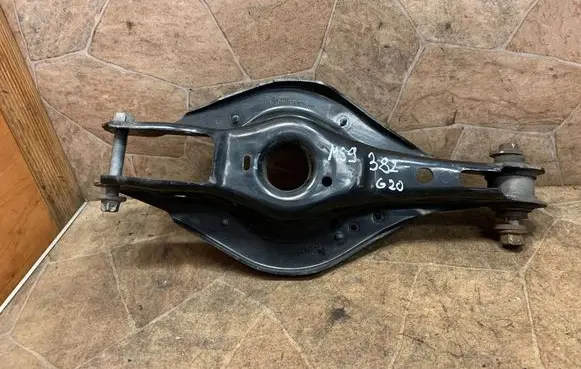 BMW 3 G20 G21 Rear upper control arm/wishbone 6886451