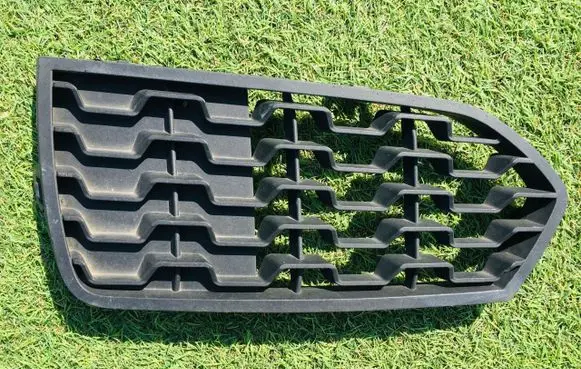 BMW 2 F22 F23 Front bumper lower grill 51118056797