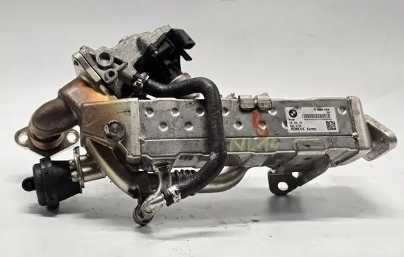 BMW 5 F10 F11 EGR valve cooler 8596444 8513132
