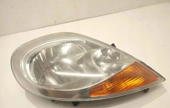 Renault Trafic II (X83) Headlight/headlamp 8200701353