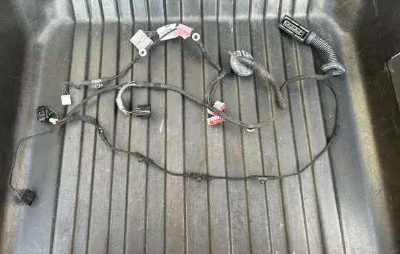 Land Rover Discovery 5 Rear door wiring loom KY3214633MD NTE59P010