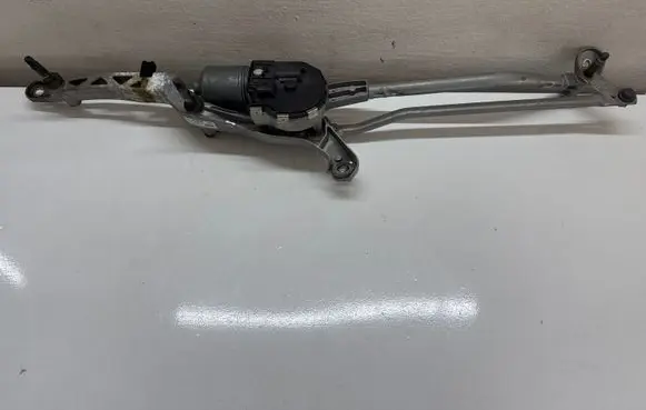 Mercedes-Benz E AMG W212 Front wiper linkage and motor 3397021334 HW0638 SW091801