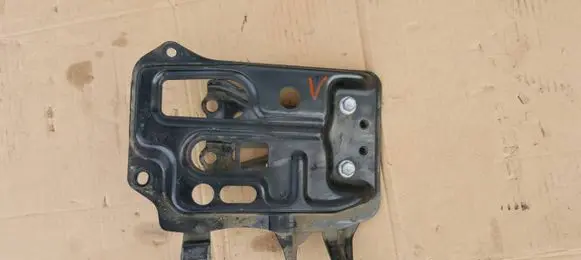 Toyota Verso Battery box tray 