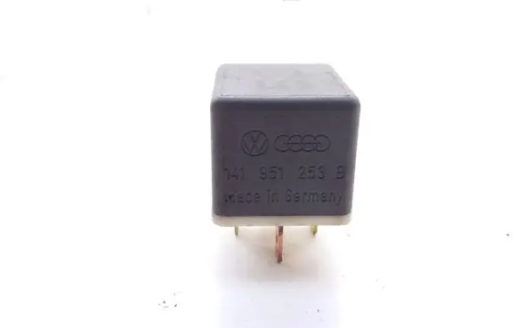 Volkswagen PASSAT B3 Other relay 141951253B 4RA00351029