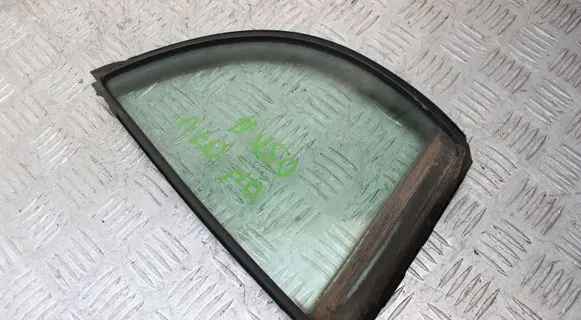 Honda Civic Rear vent window glass 