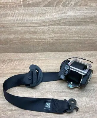 BMW 7 F01 F02 F03 F04 Front seatbelt 618120800