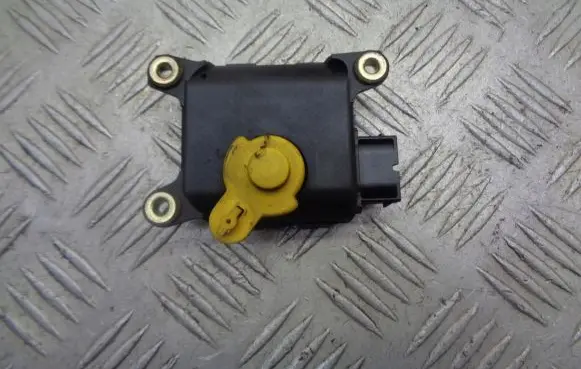 Skoda Octavia Mk1 (1U) A/C air flow flap actuator/motor 8D2820511C