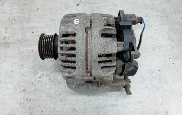Volkswagen Polo IV 9N3 Generator/alternator 037903025M