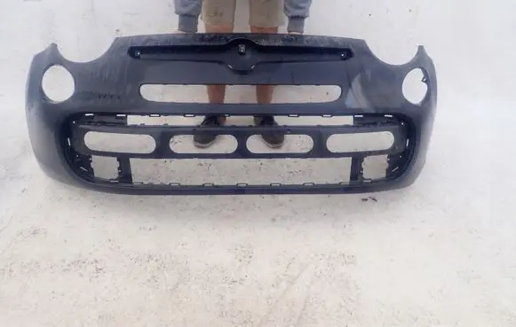 Fiat 500L Front bumper
