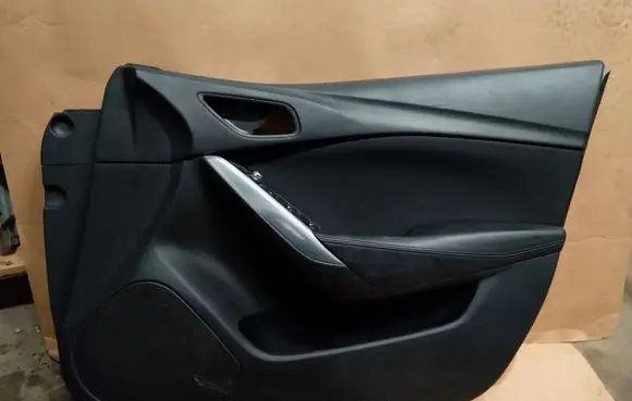 Mazda 6 Front door card panel trim G46L68