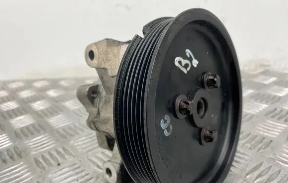 Mercedes-Benz CLK A209 C209 Power steering pump A0034660101