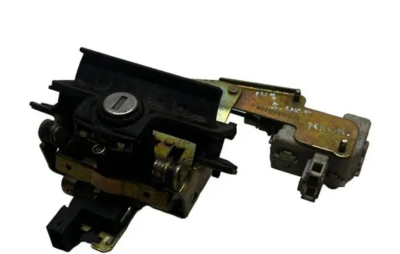 Skoda Octavia Mk1 (1U) Tailgate/trunk/boot exterior handle 1U6827565B 1U6827565C G31598