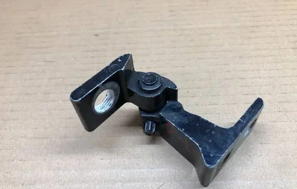Seat Ibiza V (KJ) Front door lower hinge