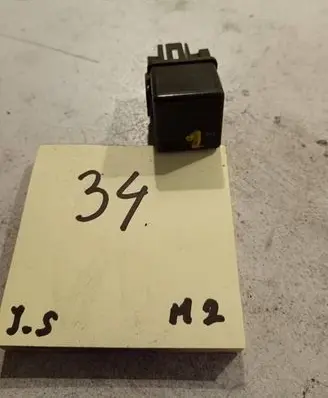 Volvo S40, V40 Other relay 30870938
