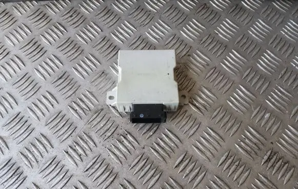 Toyota Corolla Verso AR10 Window wiper relay 150696