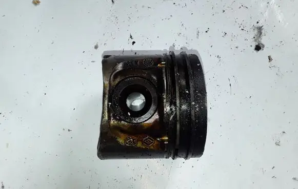 Nissan X-Trail T31 Piston NOCODE