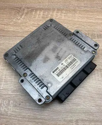 Renault Scenic I Engine control unit/module ECU HOM8200039569 0281001934