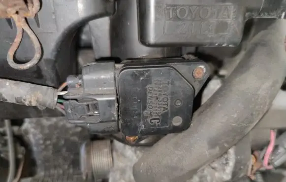Toyota Prius (XW20) Mass air flow meter 2220422010 1974002030