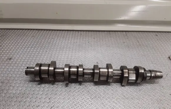 Volkswagen PASSAT B6 Camshaft 