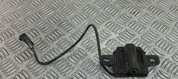 Volvo V40 Engine bonnet/hood lock/catch 31371016
