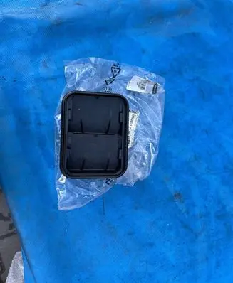 Renault Koleos II Quarter panel pressure vent 768045HA0A 311252 900031