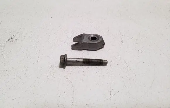 Chevrolet Captiva Fuel Injector clamp holder 