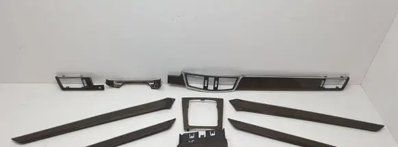 Mercedes-Benz E W212 Panel trim A2126809971 A2046800179 A204681350