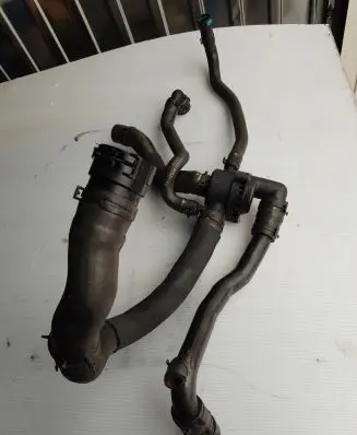 Jaguar XF X250 Thermostat/thermostat housing 9X238A586AD