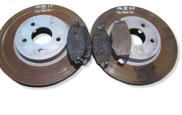 Ford Mondeo Mk III Front brake disc 