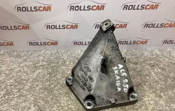 Audi A6 S6 C5 4B Engine mounting bracket 4B0199307E