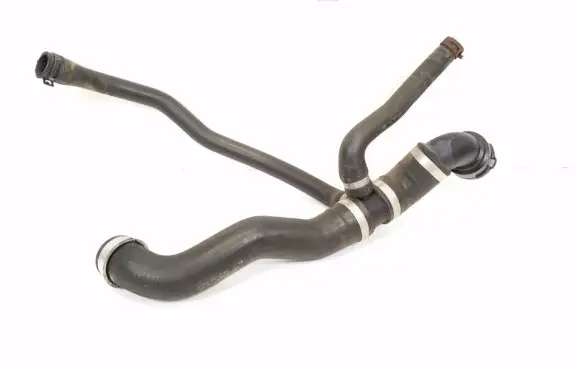 Mercedes-Benz SL R230 Engine coolant pipe/hose A2305013782