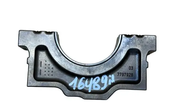 BMW 5 F10 F11 Crankshaft Holder 7797928