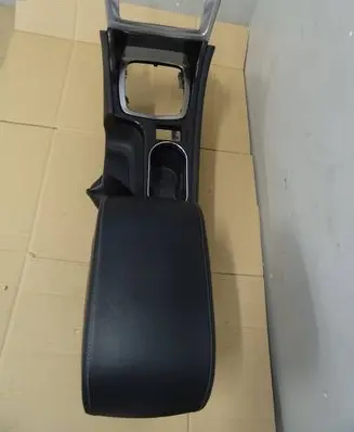 Ford Mondeo MK II Center console