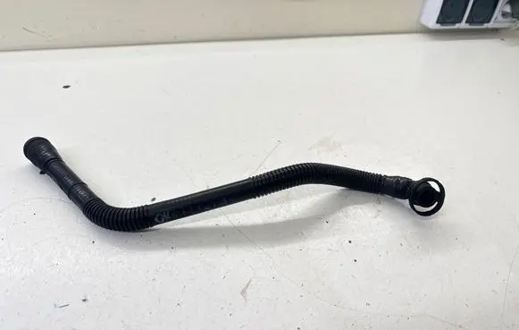 Volkswagen Transporter - Caravelle T5 Breather/breather pipe/hose 7H0129653