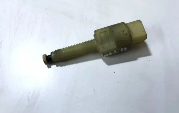 Volkswagen PASSAT B4 Brake pedal sensor switch 4a0945515a