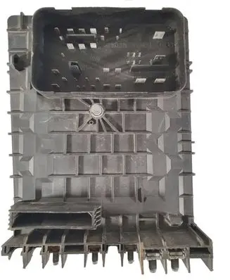 Volkswagen Polo IV 9N3 Fuse module 1K0937125
