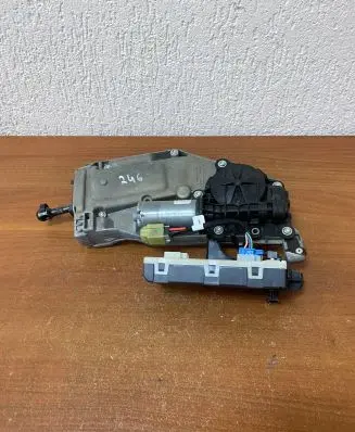 Mercedes-Benz GLC X253 C253 Seat adjustment motor 0390204178 A0999064703 A2139000500