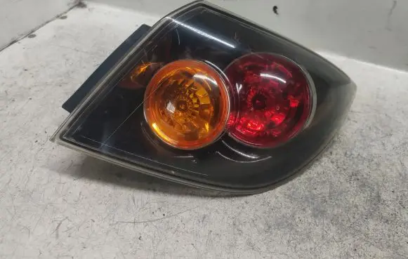 Mazda 3 I Rear/tail lights
