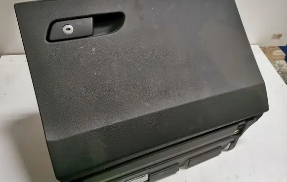 Audi Q5 SQ5 Glove box set 80A880353