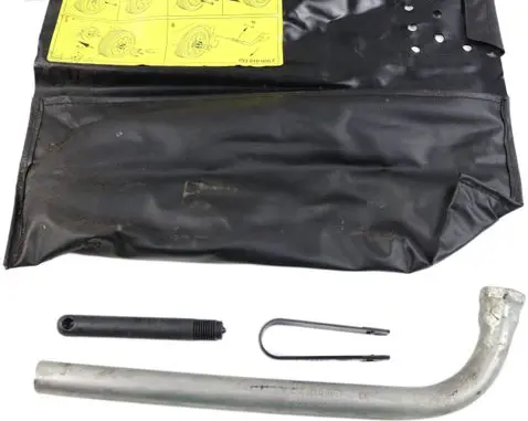 Volkswagen PASSAT B5 Tool set 893010026E 4D0012219A