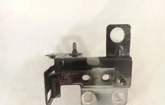 Renault Trafic III (X82) Other engine bay part 164752310R 52310R