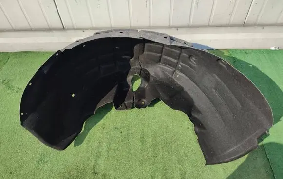 Audi A5 8T 8F Rear arch fender liner splash guards 8T8810172B