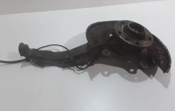 Volkswagen Touareg I Front wheel hub