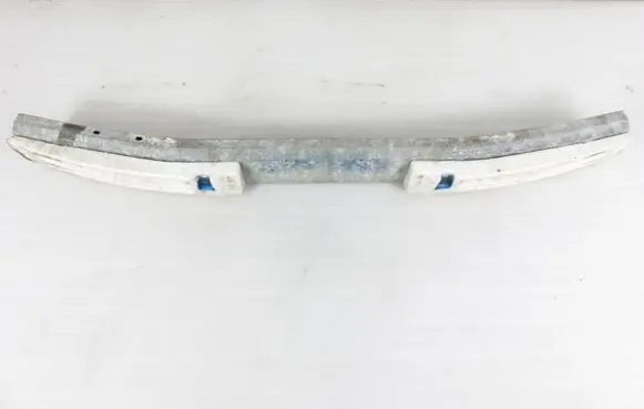 Lexus IS 200-300 Front bumper support beam 