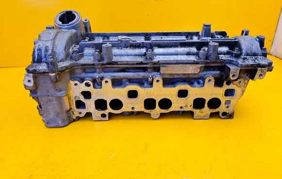 Mercedes-Benz E W211 Engine head A6420108820 0833700354