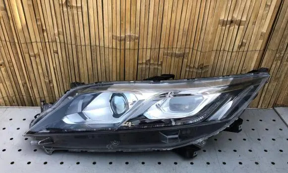 Mitsubishi Eclipse Cross Headlight/headlamp